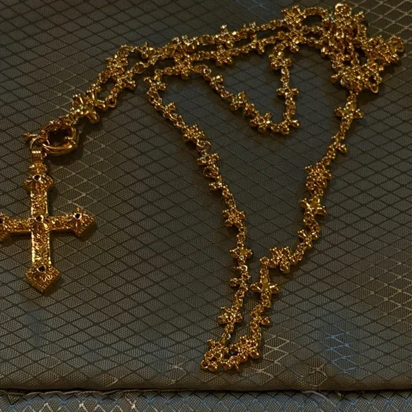 Elegant Gold Cross Necklace - Picture 5 of 5